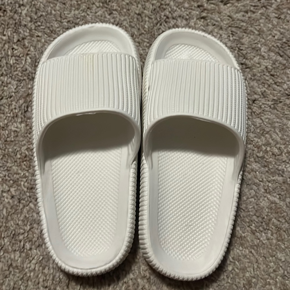 New youth size 2, white cloud shoes slip-ons